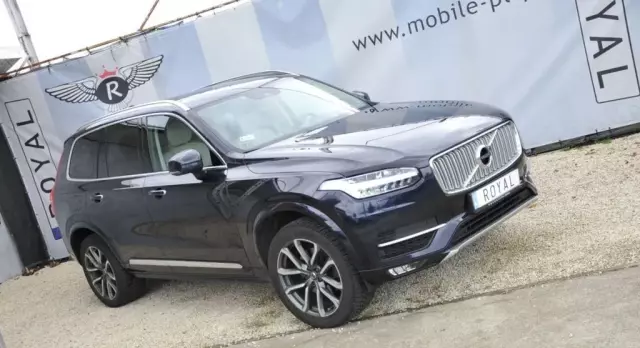 VOLVO XC90 