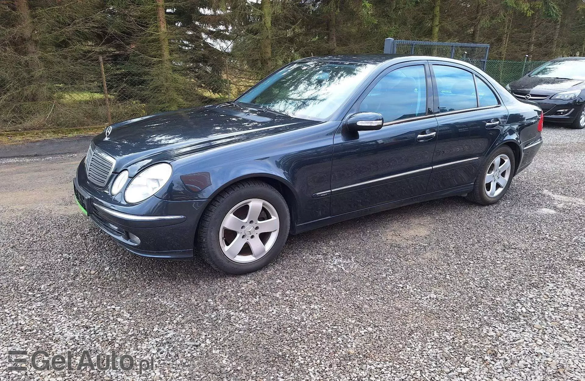 MERCEDES-BENZ Klasa E E 270 CDI (177 KM)