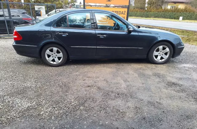 MERCEDES-BENZ Klasa E E 270 CDI (177 KM)