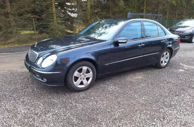 MERCEDES-BENZ Klasa E E 270 CDI (177 KM)