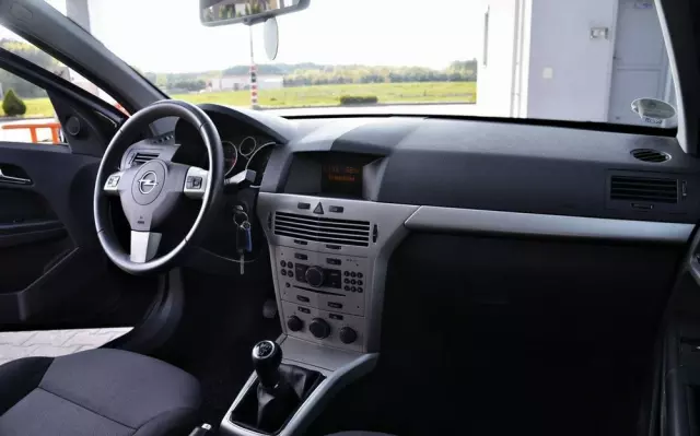 OPEL Astra 