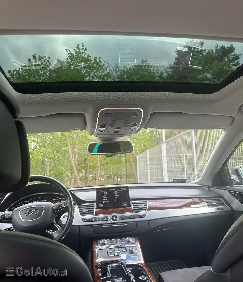 AUDI A8 
