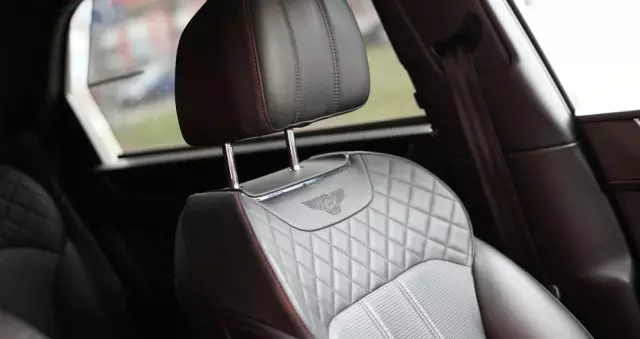 BENTLEY Bentayga W12