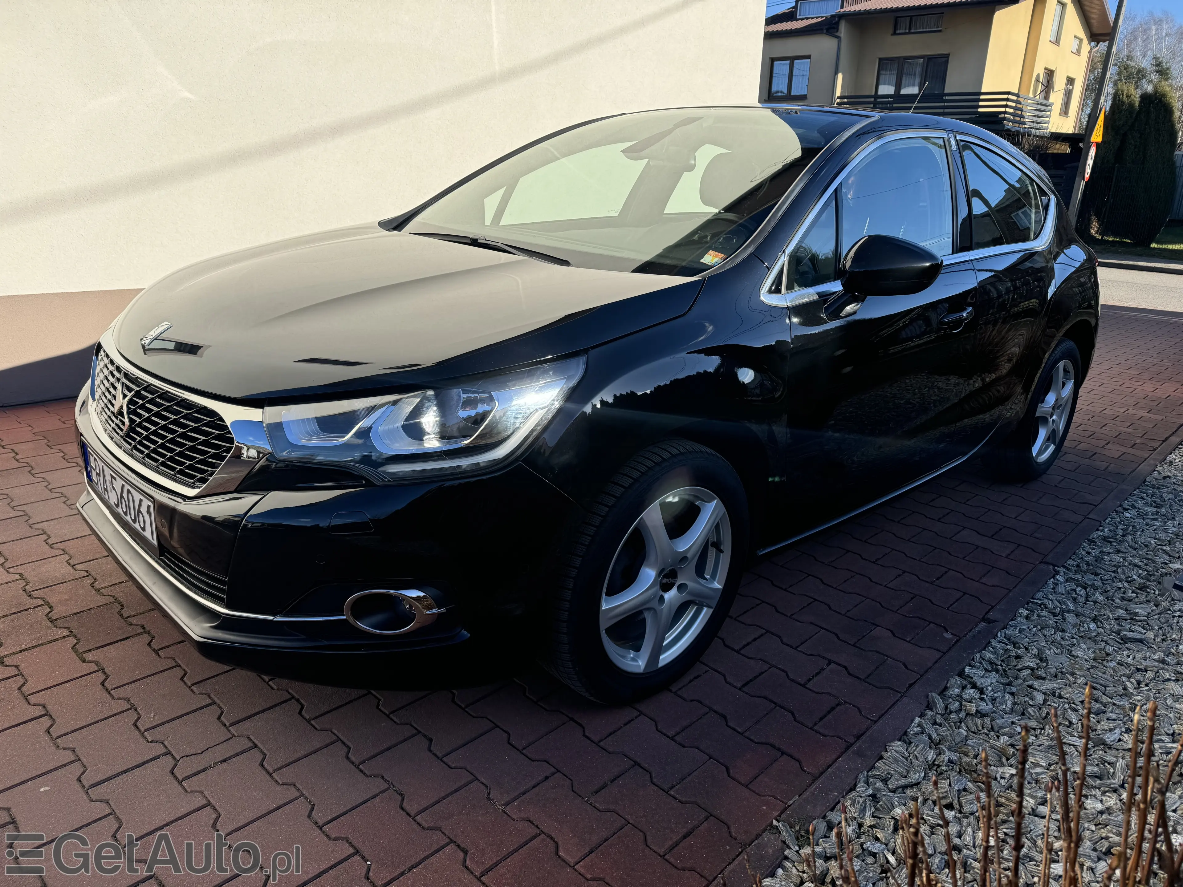 DS. AUTOMOBILES DS4 BE Chic EAT