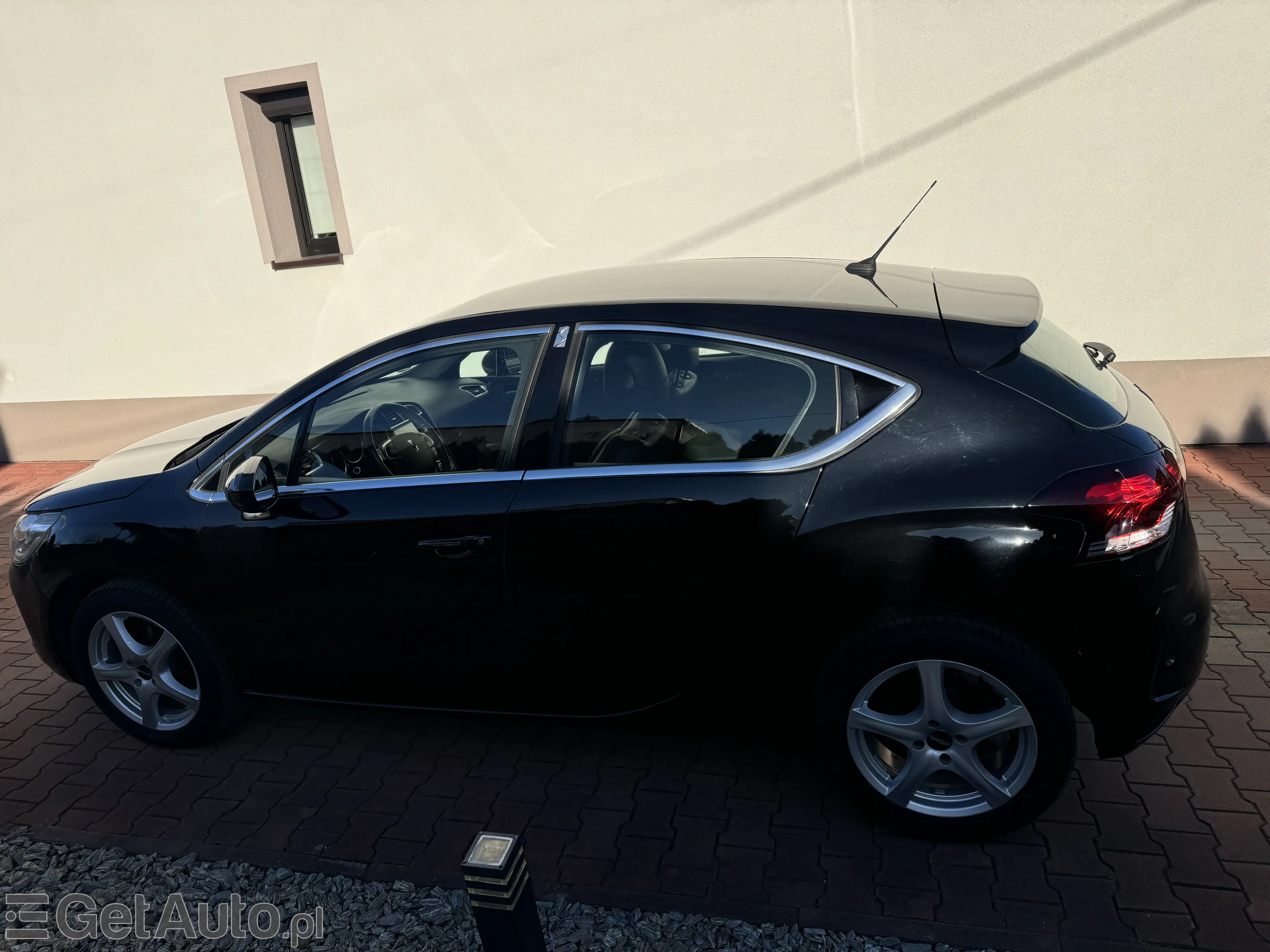 DS. AUTOMOBILES DS4 BE Chic EAT