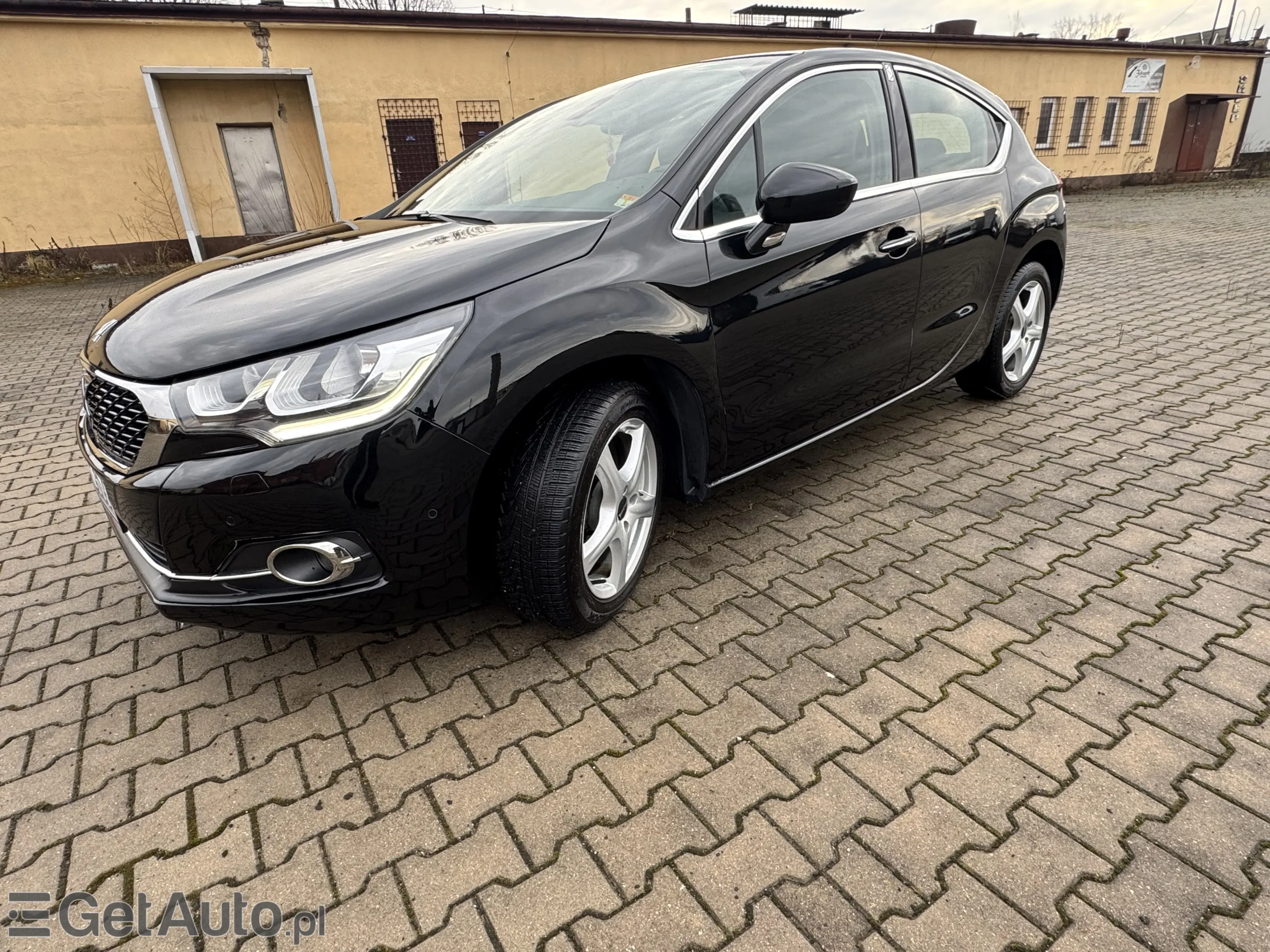 DS. AUTOMOBILES DS4 BE Chic EAT