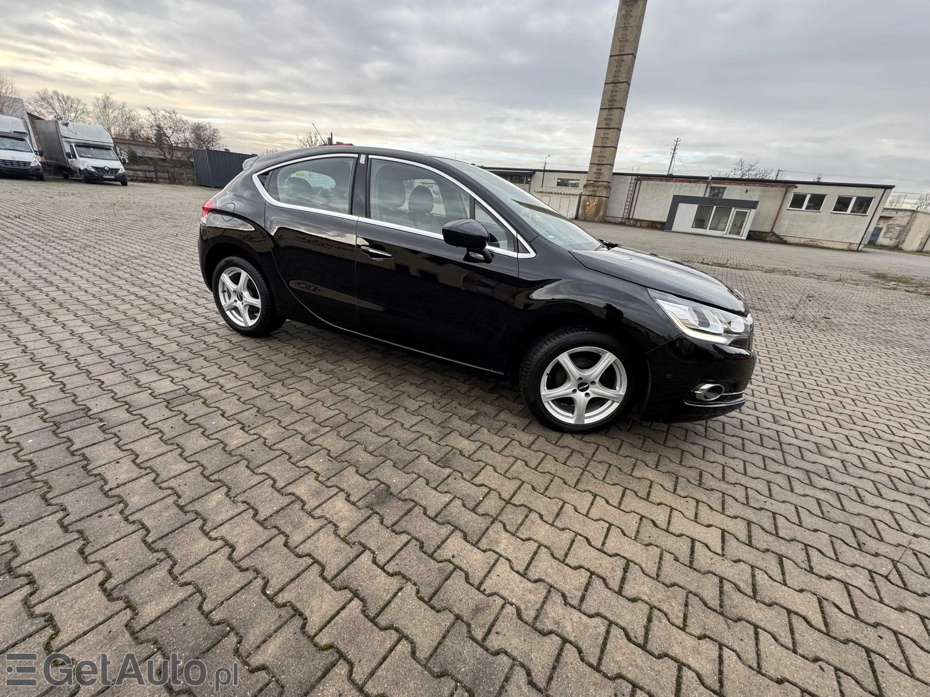 DS. AUTOMOBILES DS4 BE Chic EAT