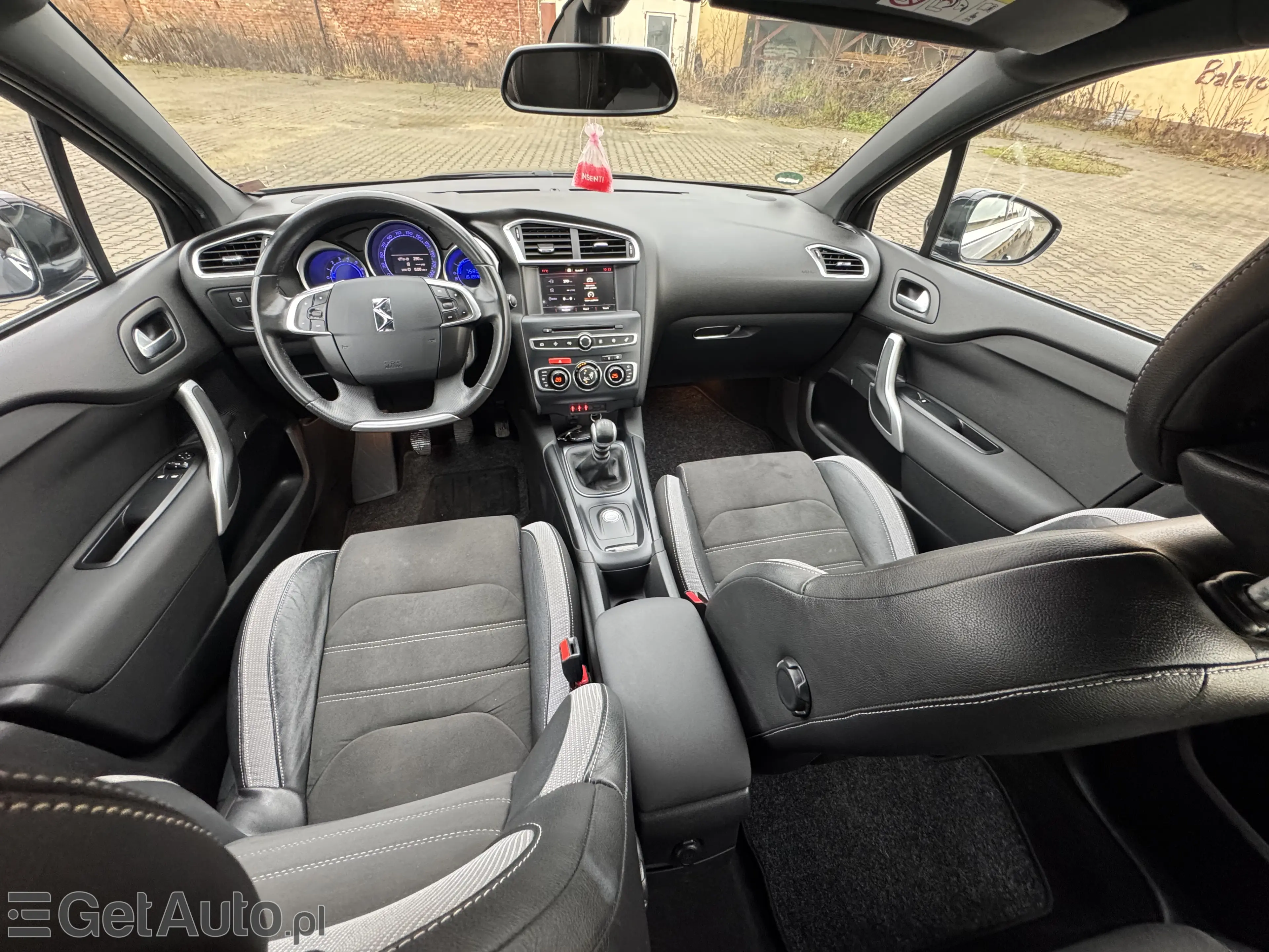 DS. AUTOMOBILES DS4 BE Chic EAT