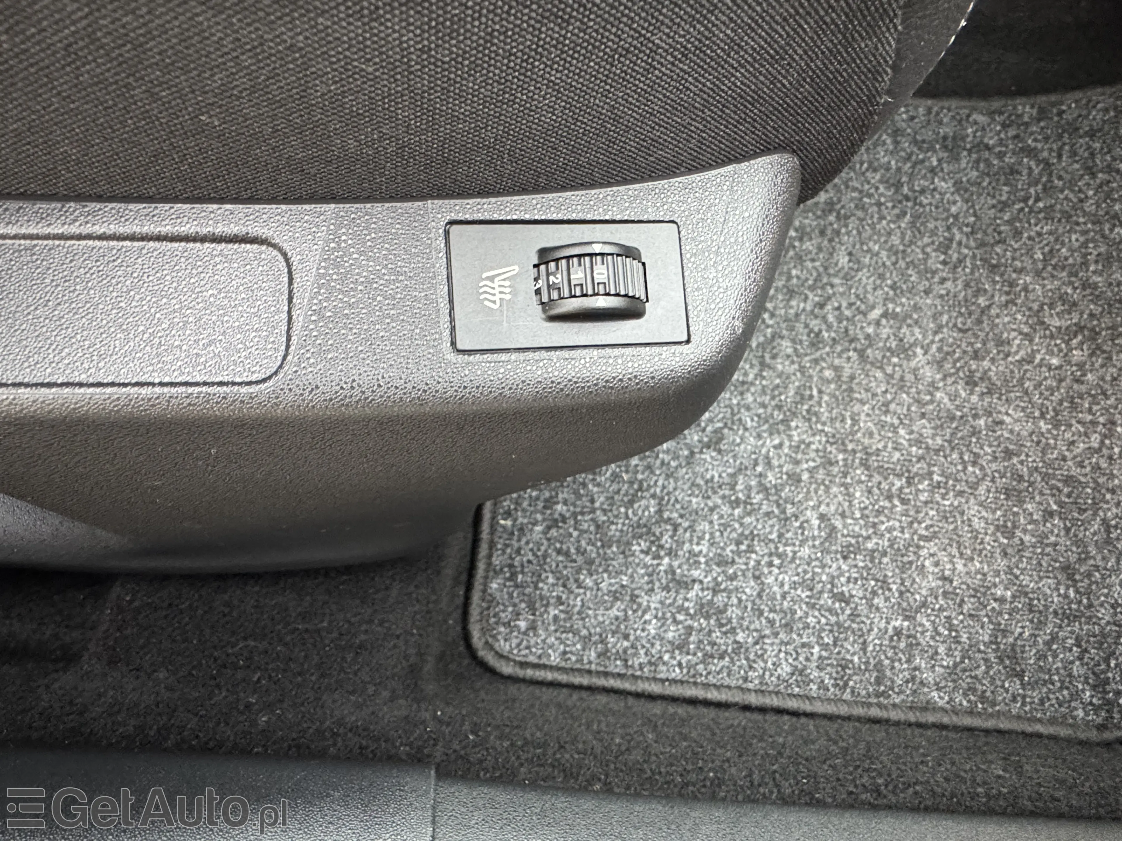 DS. AUTOMOBILES DS4 BE Chic EAT