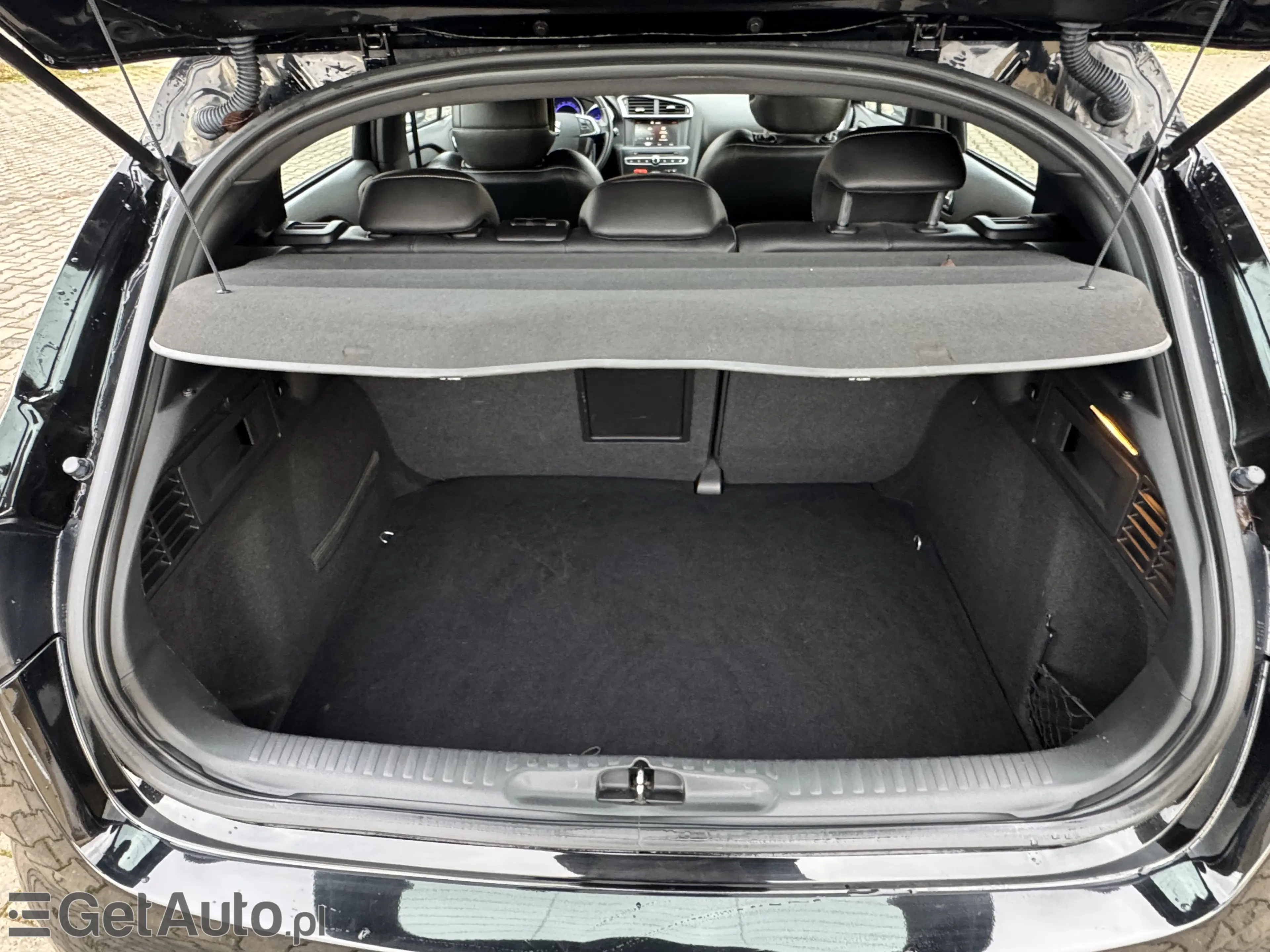 DS. AUTOMOBILES DS4 BE Chic EAT