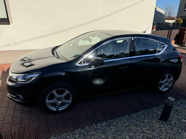 DS. AUTOMOBILES DS4 BE Chic EAT