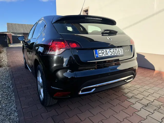 DS. AUTOMOBILES DS4 BE Chic EAT