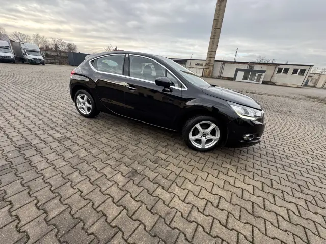 DS. AUTOMOBILES DS4 BE Chic EAT