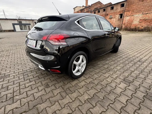 DS. AUTOMOBILES DS4 BE Chic EAT