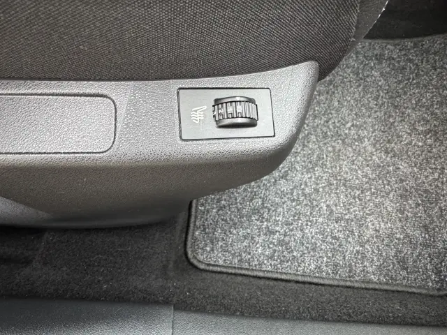 DS. AUTOMOBILES DS4 BE Chic EAT