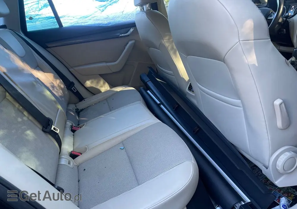 SKODA Octavia 1.4 TSI DSG Drive