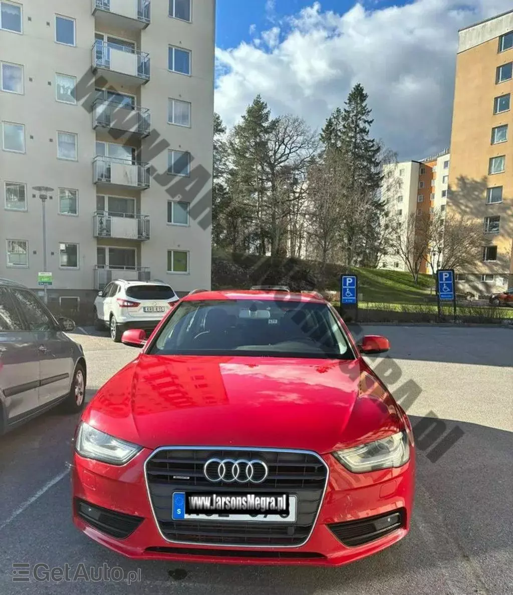 AUDI A4 