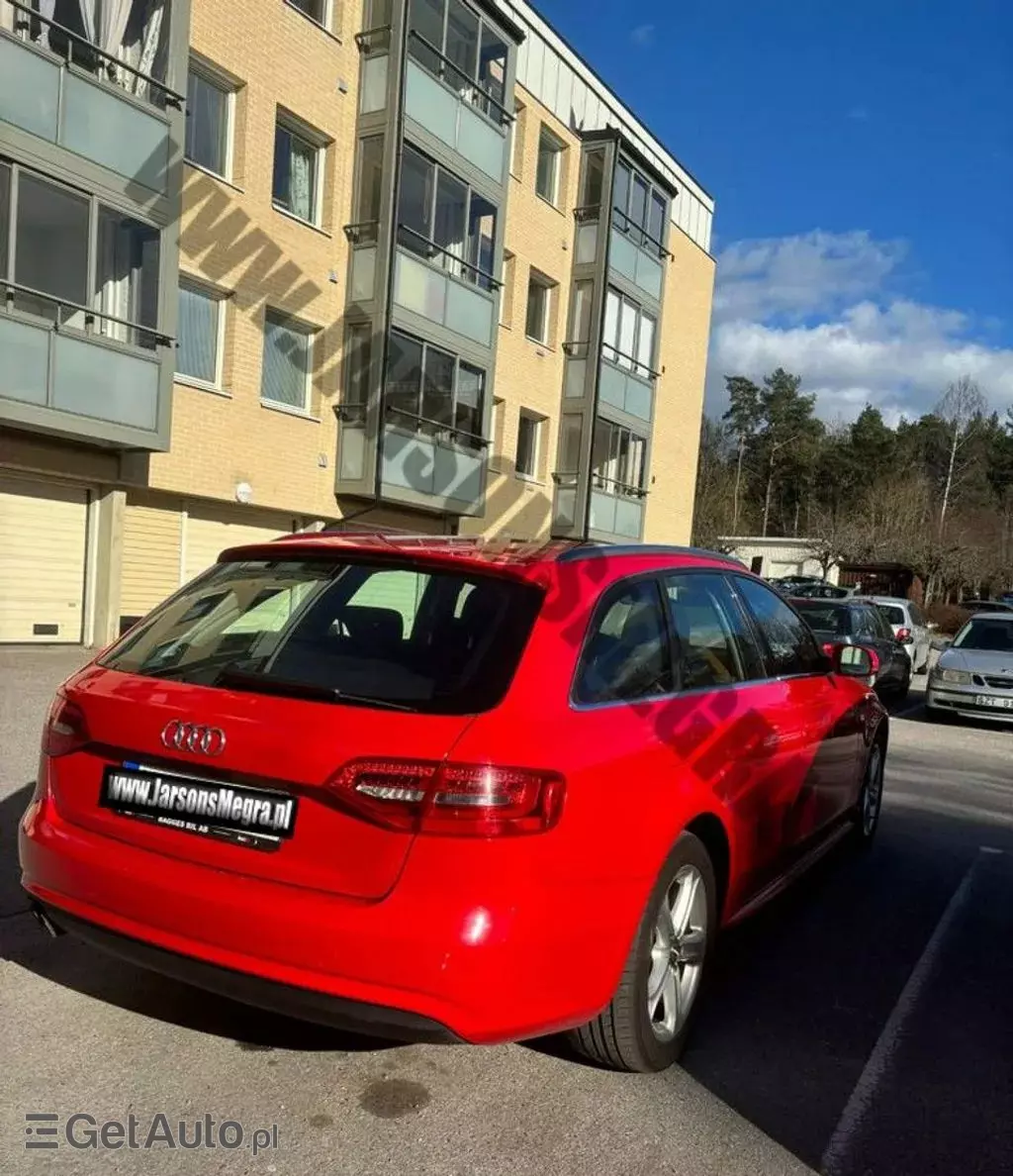 AUDI A4 