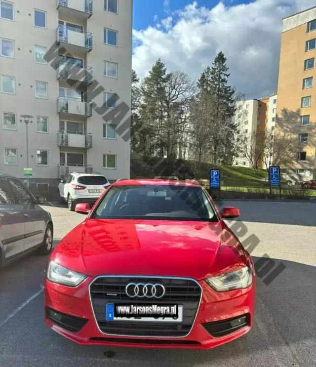 AUDI A4 