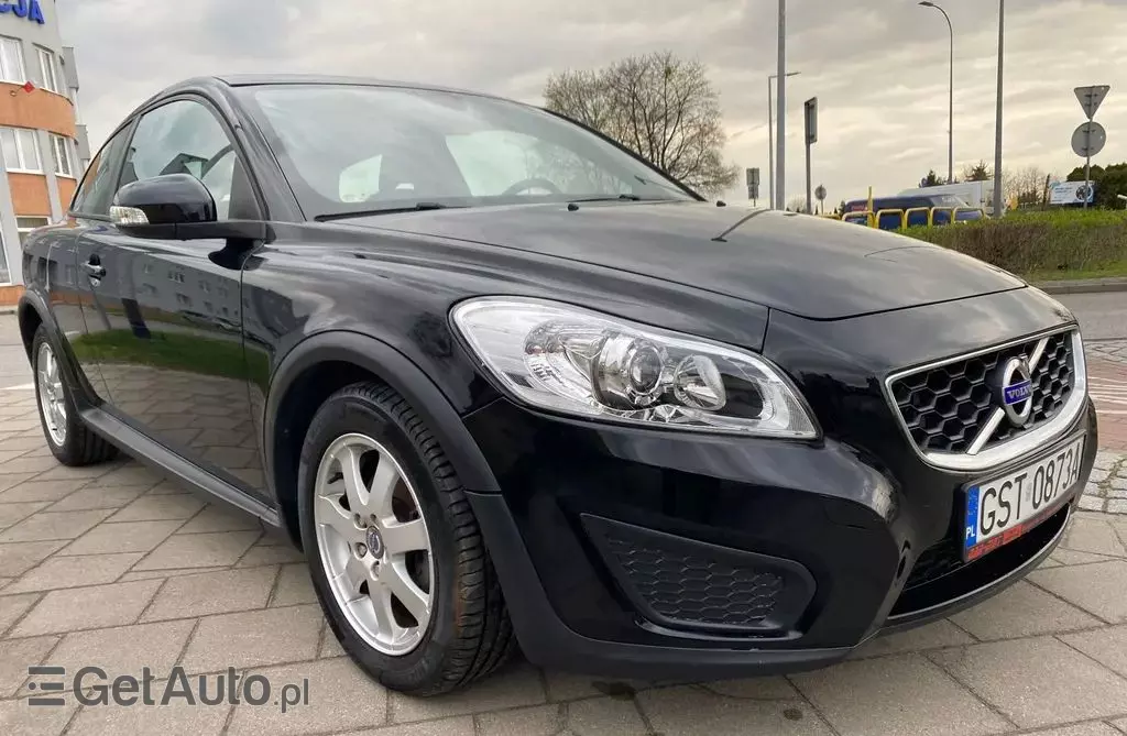 VOLVO C30 