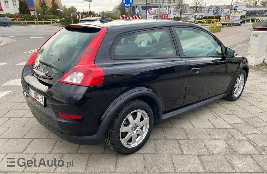 VOLVO C30 