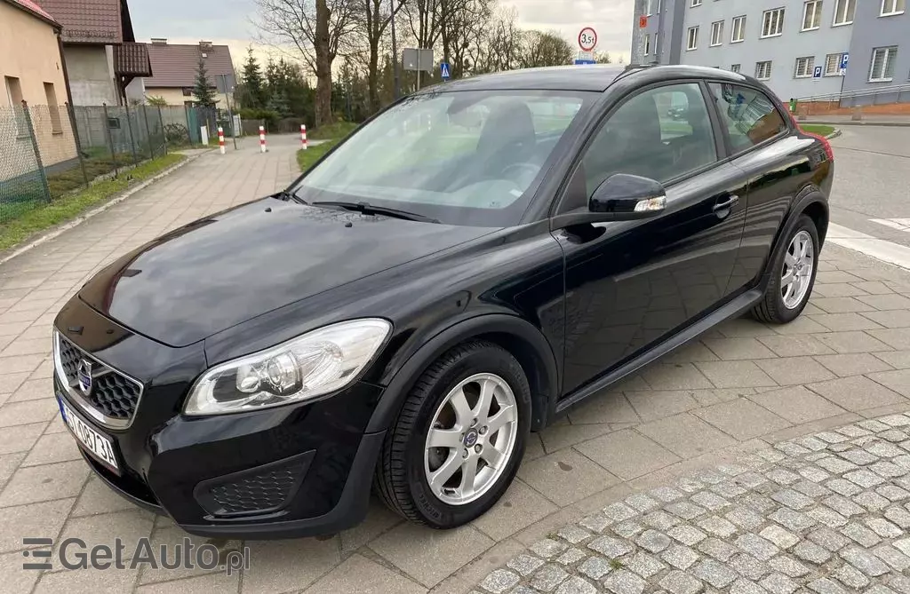 VOLVO C30 