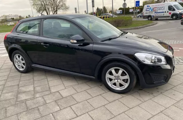 VOLVO C30 