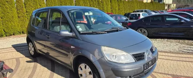 RENAULT Scenic 