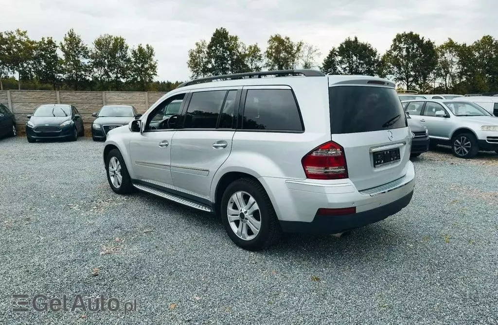 MERCEDES-BENZ GL 