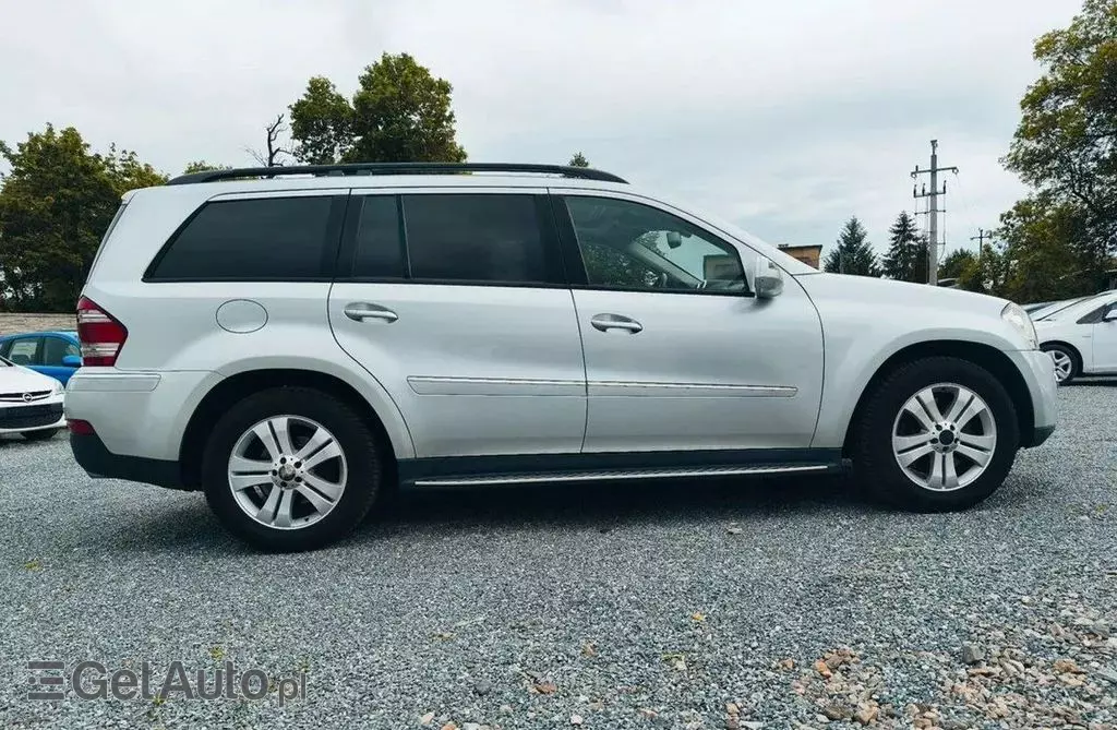 MERCEDES-BENZ GL 