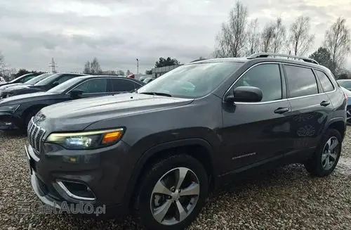 JEEP Cherokee 