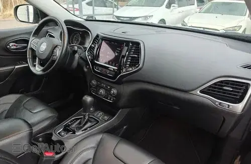 JEEP Cherokee 