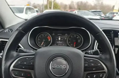 JEEP Cherokee 