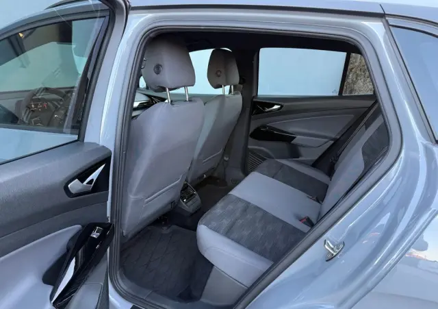 VOLKSWAGEN ID.4 52kWh Pure Performance