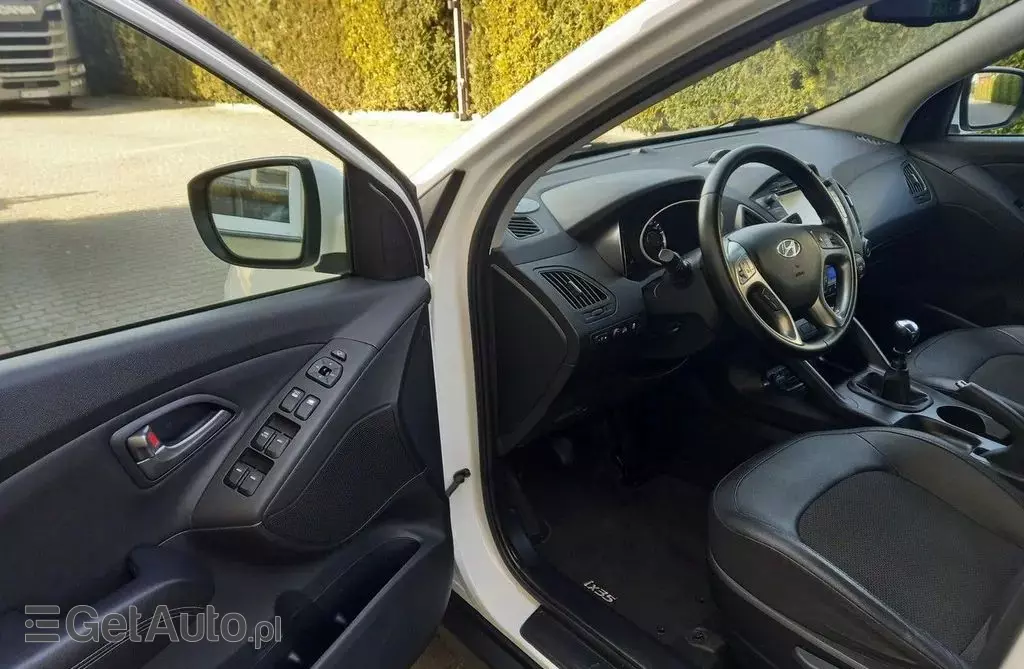 HYUNDAI Ix35 
