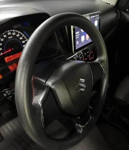 SUZUKI Baleno 
