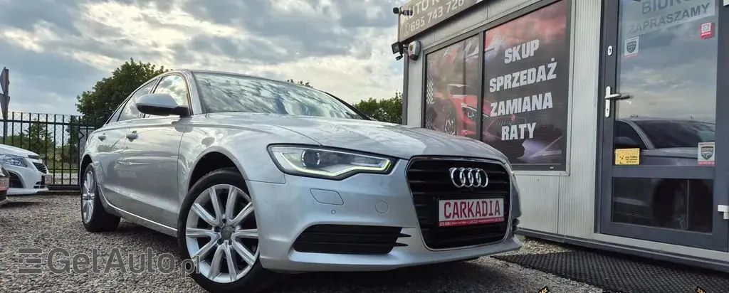 AUDI A6 