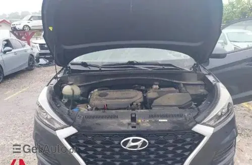 HYUNDAI Tucson 