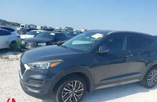 HYUNDAI Tucson 