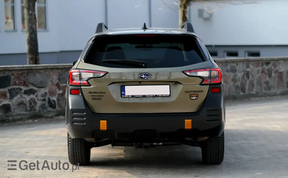 SUBARU Outback 