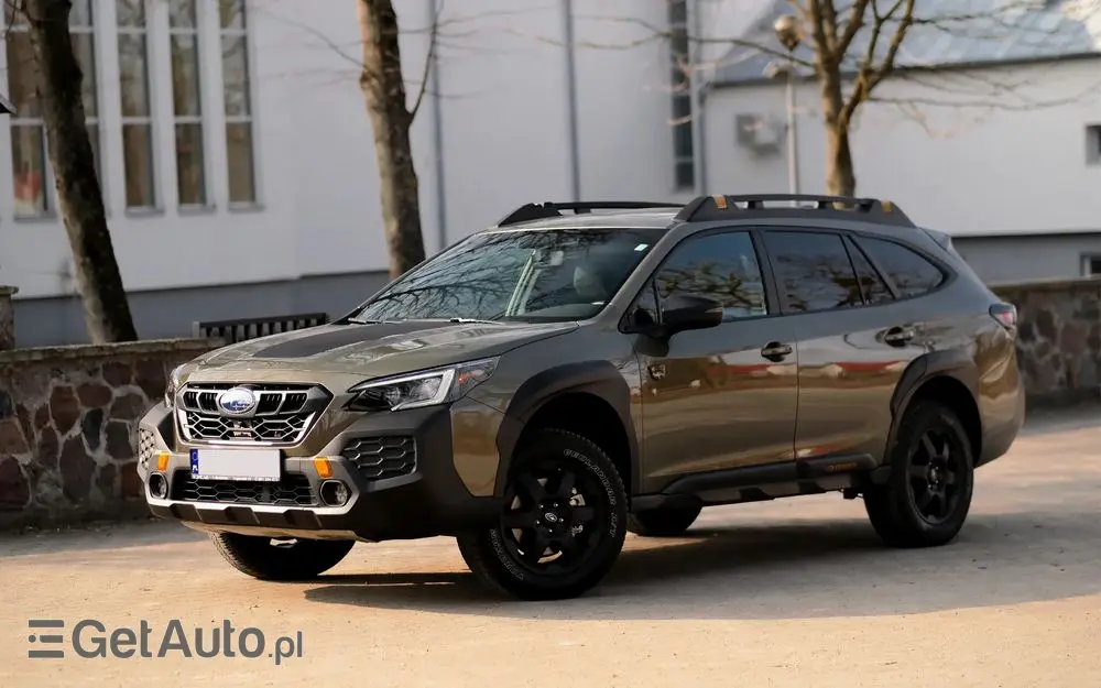 SUBARU Outback 
