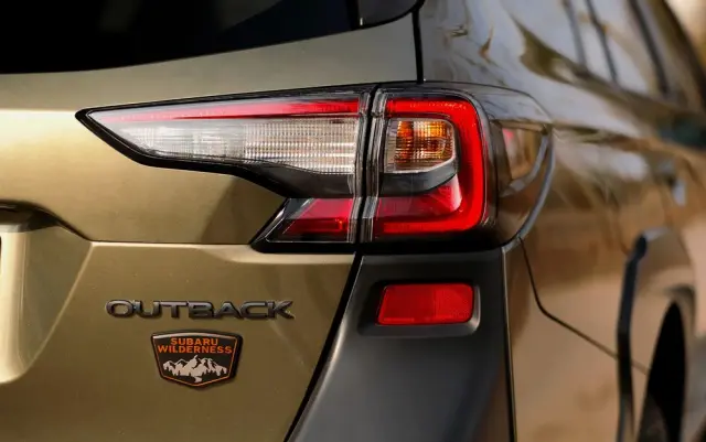 SUBARU Outback 