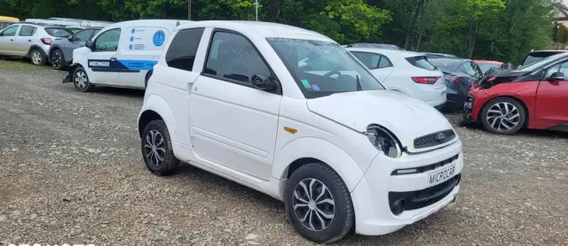 MICROCAR M.GO 