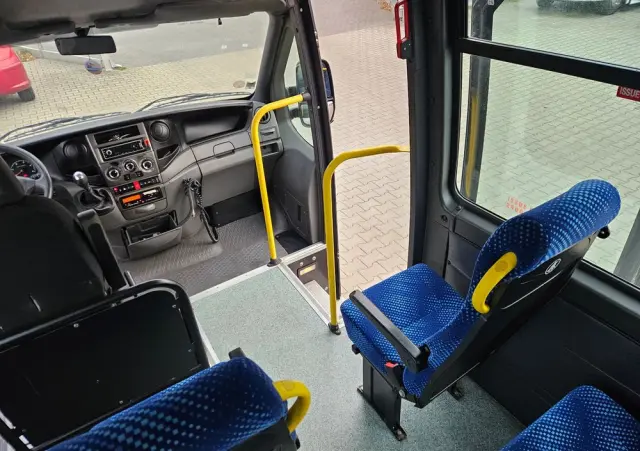 IVECO A50C17 / SPROWADZONE Z FRANCJI / 23 MIEJSCA + STOJACE / EEV 