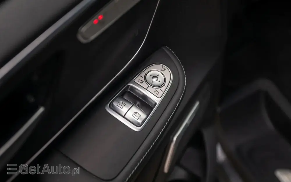 MERCEDES-BENZ Klasa V 300 d lang 9G-TRONIC Avantgarde Edition Edition 19