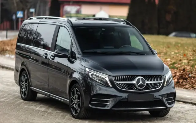 MERCEDES-BENZ Klasa V 300 d lang 9G-TRONIC Avantgarde Edition Edition 19