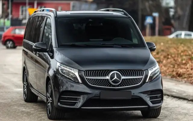 MERCEDES-BENZ Klasa V 300 d lang 9G-TRONIC Avantgarde Edition Edition 19