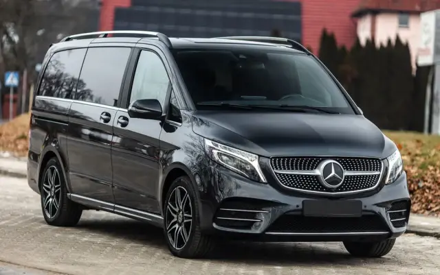 MERCEDES-BENZ Klasa V 300 d lang 9G-TRONIC Avantgarde Edition Edition 19