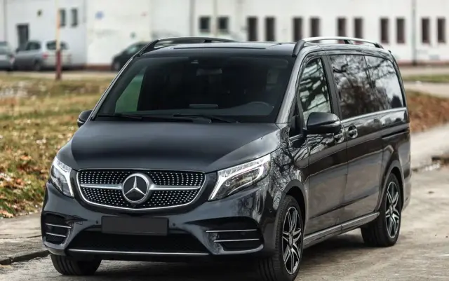 MERCEDES-BENZ Klasa V 300 d lang 9G-TRONIC Avantgarde Edition Edition 19