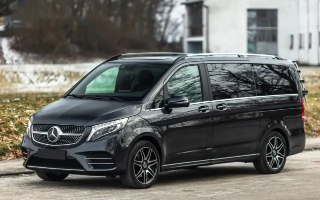 MERCEDES-BENZ Klasa V 300 d lang 9G-TRONIC Avantgarde Edition Edition 19